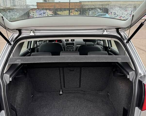 Серый Фольксваген Гольф, объемом двигателя 1.4 л и пробегом 233 тыс. км за 7850 $, фото 16 на Automoto.ua