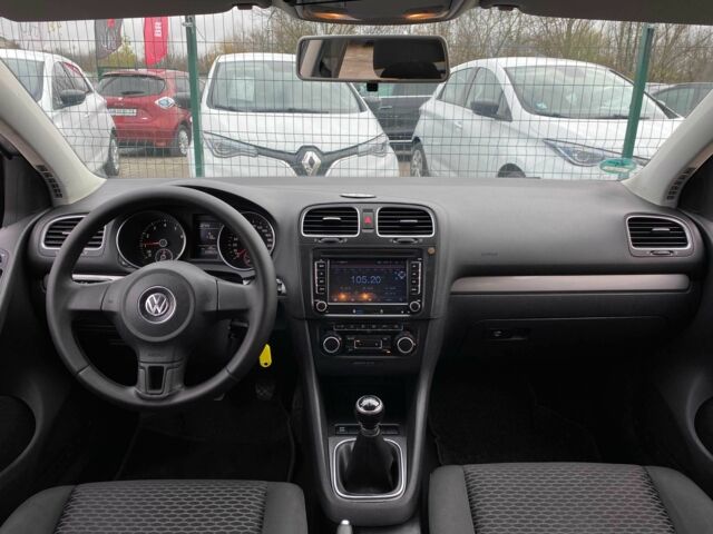 Серый Фольксваген Гольф, объемом двигателя 1.4 л и пробегом 228 тыс. км за 6899 $, фото 22 на Automoto.ua