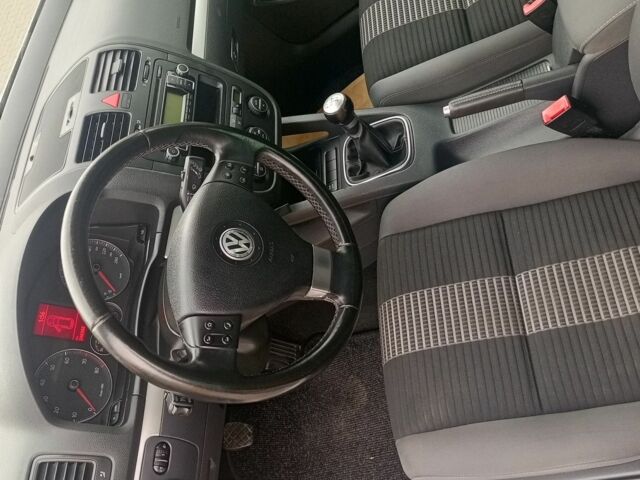 Серый Фольксваген Гольф, объемом двигателя 1.6 л и пробегом 240 тыс. км за 6500 $, фото 11 на Automoto.ua