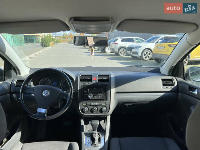 Сірий Фольксваген Гольф, об'ємом двигуна 1.4 л та пробігом 260 тис. км за 6000 $, фото 5 на Automoto.ua