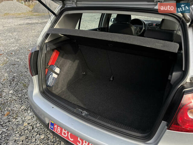 Сірий Фольксваген Гольф, об'ємом двигуна 1.6 л та пробігом 214 тис. км за 6200 $, фото 25 на Automoto.ua