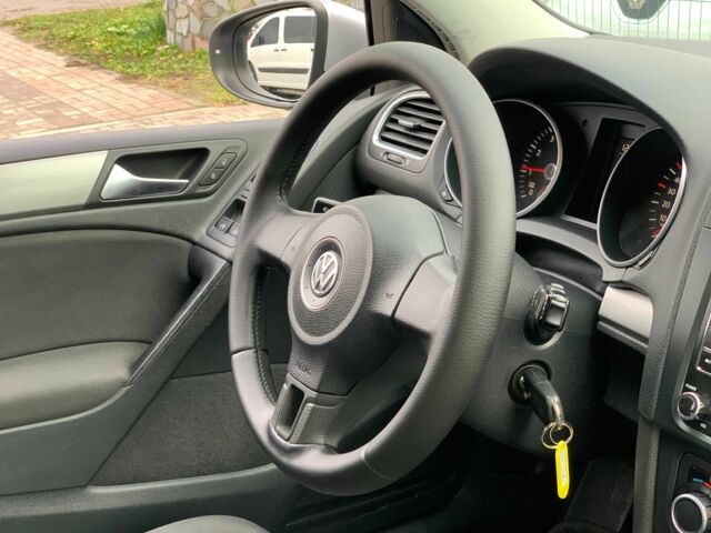 Серый Фольксваген Гольф, объемом двигателя 1.4 л и пробегом 228 тыс. км за 6899 $, фото 15 на Automoto.ua