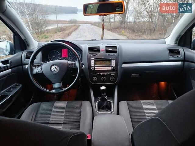 Сірий Фольксваген Гольф, об'ємом двигуна 1.4 л та пробігом 300 тис. км за 4700 $, фото 33 на Automoto.ua