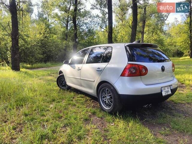 Серый Фольксваген Гольф, объемом двигателя 2.5 л и пробегом 247 тыс. км за 5700 $, фото 28 на Automoto.ua