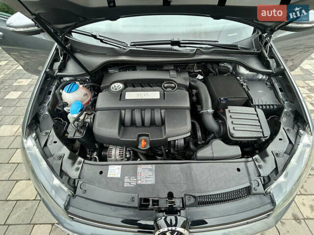 Серый Фольксваген Гольф, объемом двигателя 1.6 л и пробегом 202 тыс. км за 8300 $, фото 20 на Automoto.ua