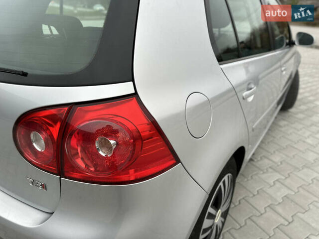 Серый Фольксваген Гольф, объемом двигателя 1.4 л и пробегом 249 тыс. км за 5900 $, фото 19 на Automoto.ua