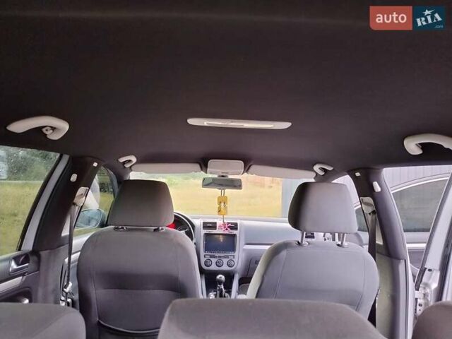 Сірий Фольксваген Гольф, об'ємом двигуна 1.9 л та пробігом 295 тис. км за 5300 $, фото 10 на Automoto.ua