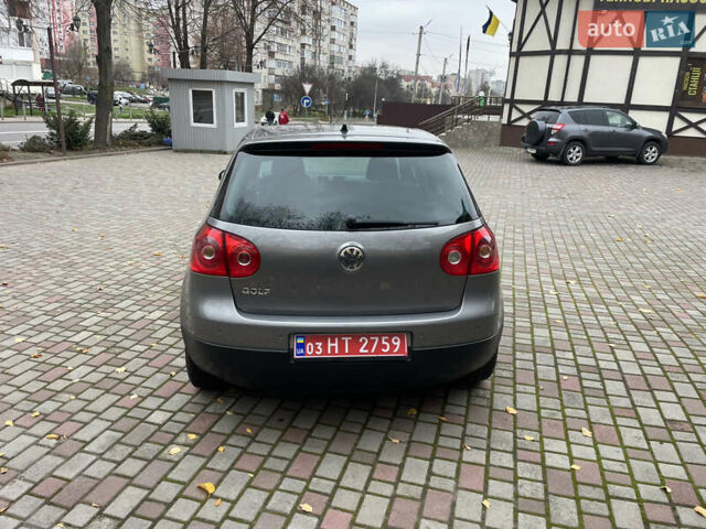 Серый Фольксваген Гольф, объемом двигателя 1.6 л и пробегом 177 тыс. км за 6850 $, фото 6 на Automoto.ua