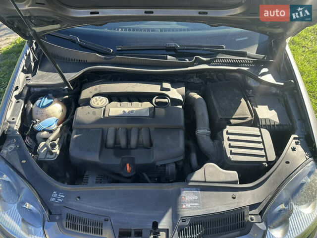 Сірий Фольксваген Гольф, об'ємом двигуна 1.6 л та пробігом 195 тис. км за 4800 $, фото 14 на Automoto.ua