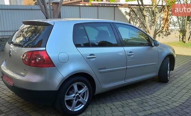 Сірий Фольксваген Гольф, об'ємом двигуна 1.6 л та пробігом 228 тис. км за 6500 $, фото 4 на Automoto.ua