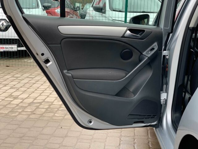 Серый Фольксваген Гольф, объемом двигателя 1.4 л и пробегом 228 тыс. км за 6899 $, фото 11 на Automoto.ua