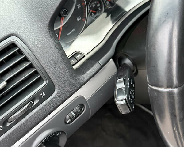 Серый Фольксваген Гольф, объемом двигателя 1.4 л и пробегом 251 тыс. км за 6450 $, фото 36 на Automoto.ua