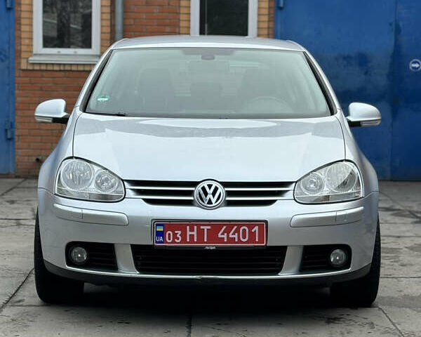 Сірий Фольксваген Гольф, об'ємом двигуна 1.6 л та пробігом 259 тис. км за 6999 $, фото 4 на Automoto.ua