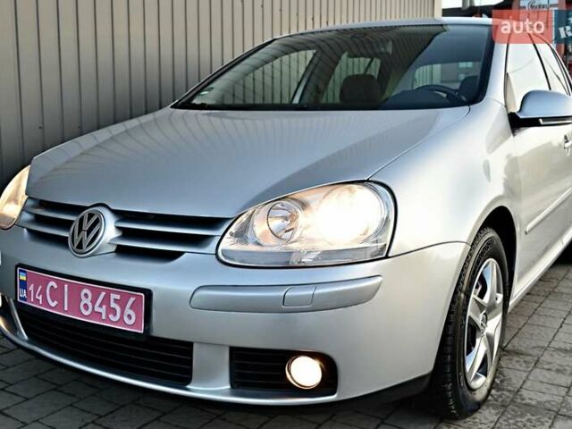 Сірий Фольксваген Гольф, об'ємом двигуна 1.6 л та пробігом 200 тис. км за 5790 $, фото 29 на Automoto.ua