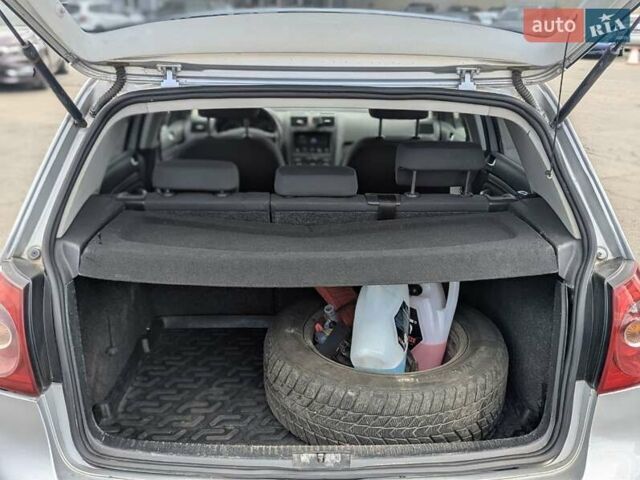 Фольксваген Гольф 2008 у Києві на Automoto.ua Сірий Фольксваген Гольф, об'ємом двигуна 1.6 л та пробігом 482 тис. км за 3300 $, фото 12 на Automoto.ua