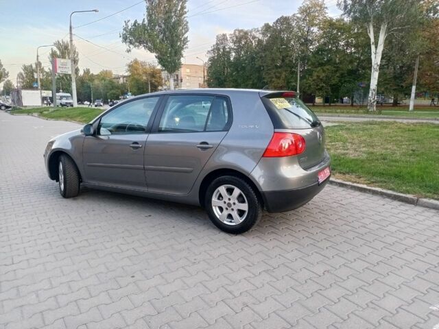 Серый Фольксваген Гольф, объемом двигателя 1.6 л и пробегом 196 тыс. км за 6399 $, фото 2 на Automoto.ua