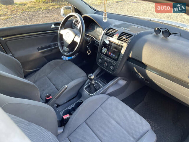 Фольксваген Гольф 2008 в Полтаве на Automoto.ua Серый Фольксваген Гольф, объемом двигателя 1.39 л и пробегом 305 тыс. км за 4950 $, фото 12 на Automoto.ua