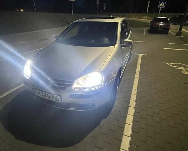 Серый Фольксваген Гольф, объемом двигателя 1.4 л и пробегом 204 тыс. км за 6100 $, фото 5 на Automoto.ua