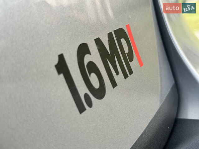 Серый Фольксваген Гольф, объемом двигателя 1.6 л и пробегом 170 тыс. км за 6600 $, фото 20 на Automoto.ua