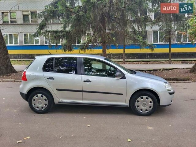 Серый Фольксваген Гольф, объемом двигателя 1.6 л и пробегом 168 тыс. км за 6450 $, фото 6 на Automoto.ua