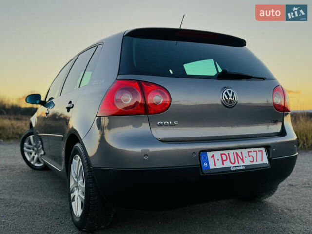 Сірий Фольксваген Гольф, об'ємом двигуна 1.6 л та пробігом 170 тис. км за 6600 $, фото 25 на Automoto.ua