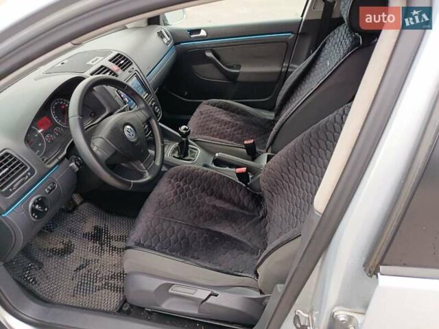Серый Фольксваген Гольф, объемом двигателя 1.9 л и пробегом 210 тыс. км за 6000 $, фото 11 на Automoto.ua