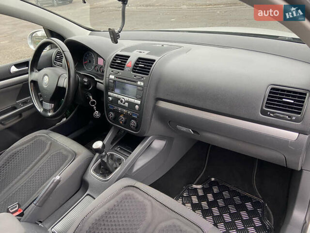 Серый Фольксваген Гольф, объемом двигателя 1.4 л и пробегом 191 тыс. км за 6350 $, фото 41 на Automoto.ua