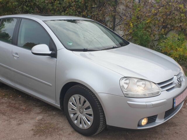 Серый Фольксваген Гольф, объемом двигателя 1.6 л и пробегом 249 тыс. км за 6500 $, фото 3 на Automoto.ua