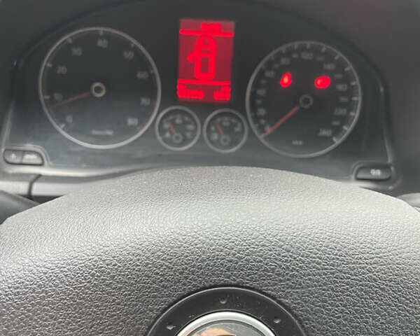 Серый Фольксваген Гольф, объемом двигателя 1.6 л и пробегом 177 тыс. км за 6850 $, фото 9 на Automoto.ua