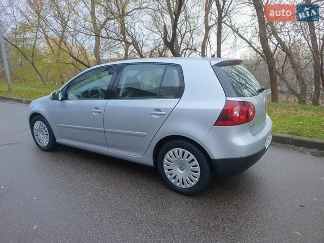 Серый Фольксваген Гольф, объемом двигателя 1.6 л и пробегом 280 тыс. км за 6500 $, фото 3 на Automoto.ua