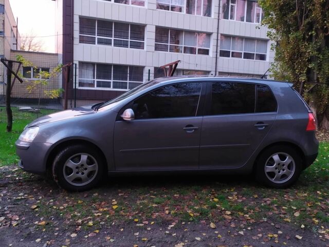 Серый Фольксваген Гольф, объемом двигателя 1.6 л и пробегом 240 тыс. км за 6150 $, фото 7 на Automoto.ua