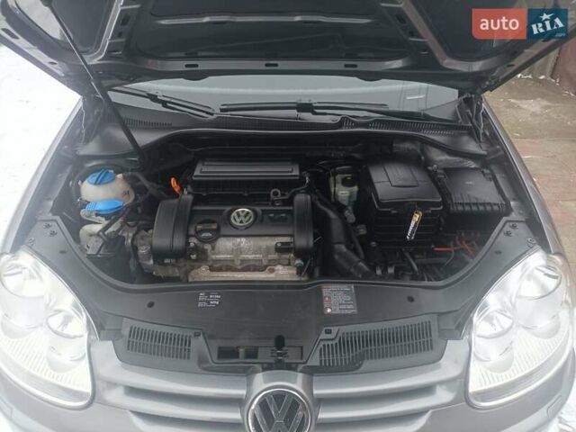 Серый Фольксваген Гольф, объемом двигателя 1.39 л и пробегом 203 тыс. км за 5700 $, фото 10 на Automoto.ua