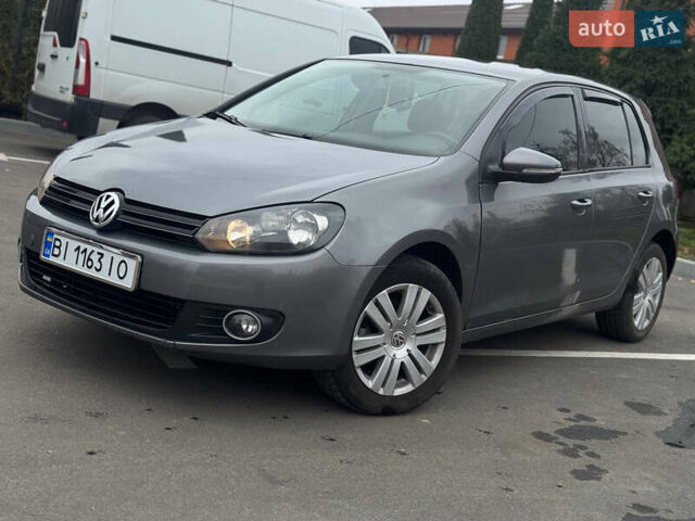 Серый Фольксваген Гольф, объемом двигателя 1.6 л и пробегом 231 тыс. км за 7400 $, фото 2 на Automoto.ua