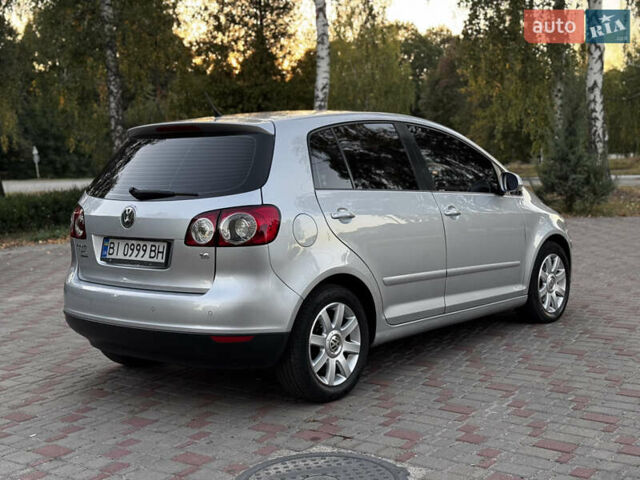 Серый Фольксваген Гольф, объемом двигателя 1.6 л и пробегом 248 тыс. км за 7200 $, фото 2 на Automoto.ua