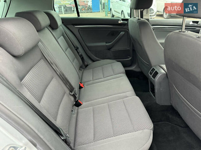 Сірий Фольксваген Гольф, об'ємом двигуна 1.4 л та пробігом 217 тис. км за 7800 $, фото 28 на Automoto.ua