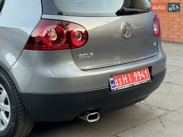Серый Фольксваген Гольф, объемом двигателя 1.6 л и пробегом 232 тыс. км за 6799 $, фото 49 на Automoto.ua