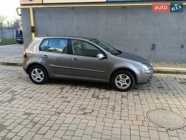 Серый Фольксваген Гольф, объемом двигателя 1.6 л и пробегом 168 тыс. км за 6800 $, фото 13 на Automoto.ua
