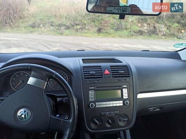 Серый Фольксваген Гольф, объемом двигателя 1.4 л и пробегом 190 тыс. км за 5999 $, фото 32 на Automoto.ua