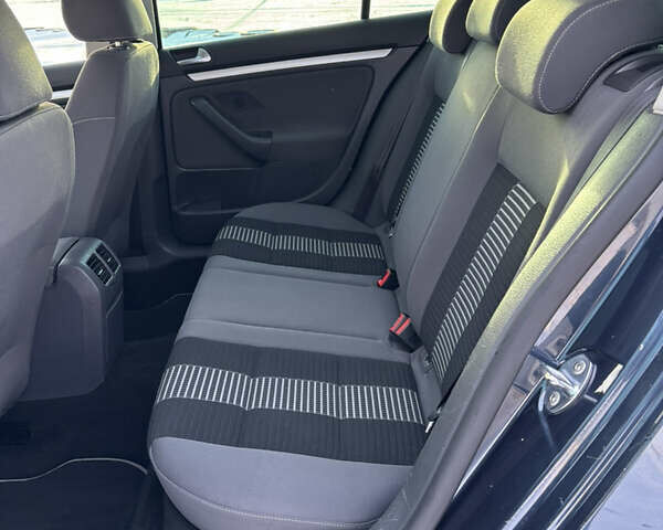 Сірий Фольксваген Гольф, об'ємом двигуна 1.4 л та пробігом 230 тис. км за 5700 $, фото 10 на Automoto.ua