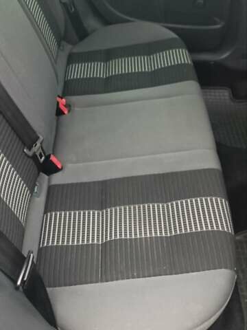 Серый Фольксваген Гольф, объемом двигателя 1.6 л и пробегом 204 тыс. км за 5750 $, фото 6 на Automoto.ua