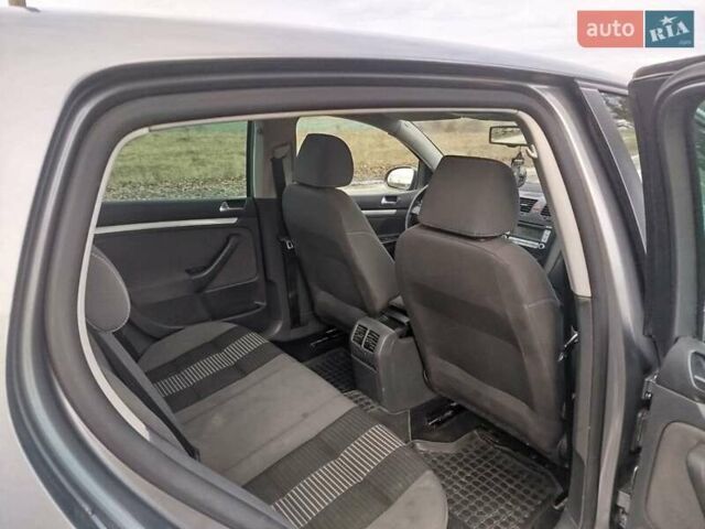 Сірий Фольксваген Гольф, об'ємом двигуна 1.4 л та пробігом 300 тис. км за 4700 $, фото 31 на Automoto.ua