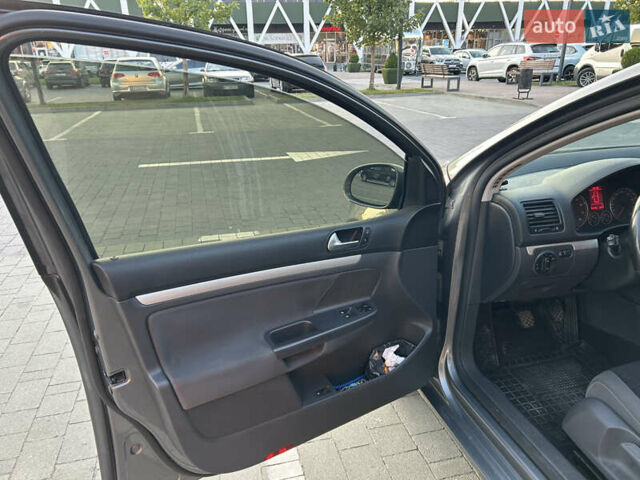 Сірий Фольксваген Гольф, об'ємом двигуна 1.39 л та пробігом 241 тис. км за 6199 $, фото 14 на Automoto.ua