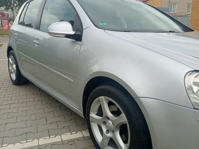 Серый Фольксваген Гольф, объемом двигателя 1.6 л и пробегом 240 тыс. км за 6500 $, фото 8 на Automoto.ua