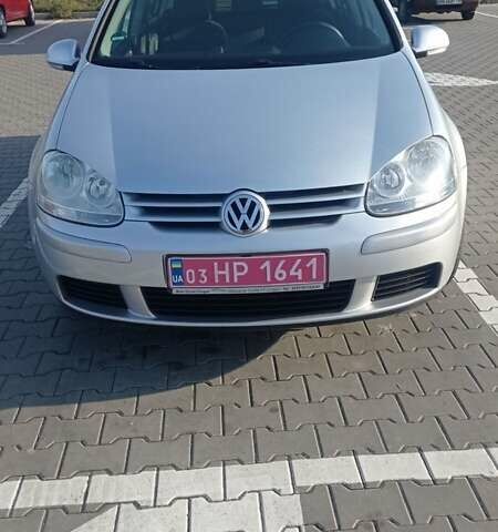 Сірий Фольксваген Гольф, об'ємом двигуна 1.6 л та пробігом 281 тис. км за 6250 $, фото 5 на Automoto.ua