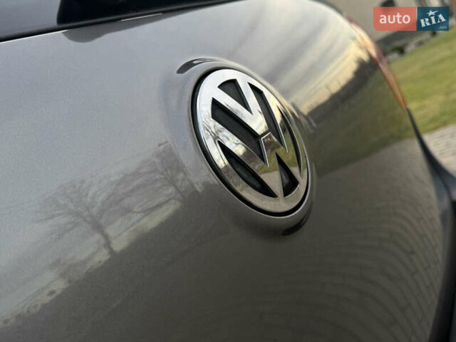 Серый Фольксваген Гольф, объемом двигателя 1.6 л и пробегом 170 тыс. км за 6600 $, фото 19 на Automoto.ua