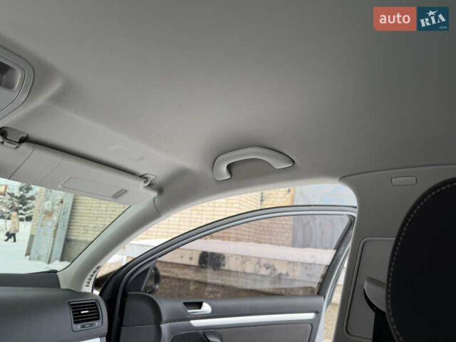 Серый Фольксваген Гольф, объемом двигателя 1.4 л и пробегом 203 тыс. км за 5950 $, фото 35 на Automoto.ua