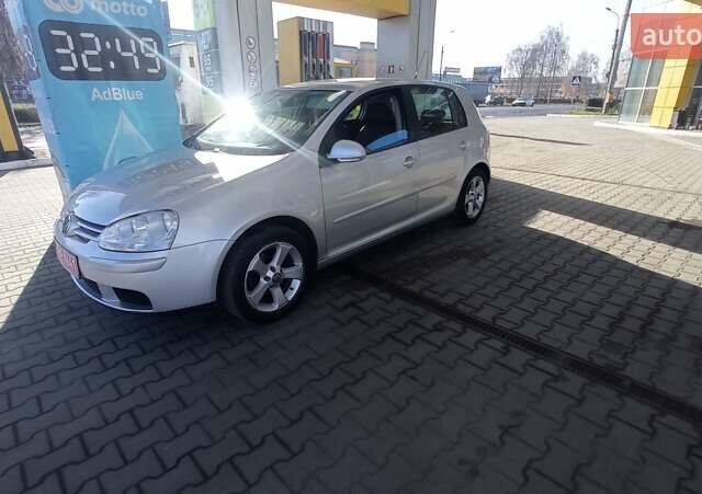 Сірий Фольксваген Гольф, об'ємом двигуна 1.6 л та пробігом 281 тис. км за 6250 $, фото 1 на Automoto.ua