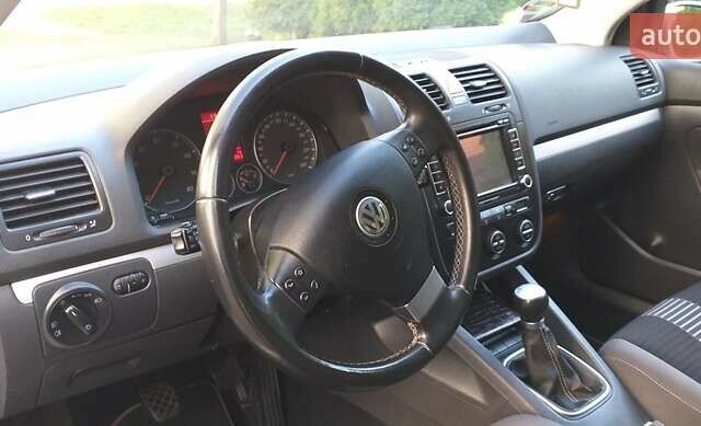 Сірий Фольксваген Гольф, об'ємом двигуна 1.6 л та пробігом 228 тис. км за 6500 $, фото 14 на Automoto.ua
