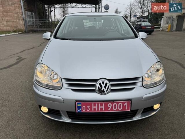 Серый Фольксваген Гольф, объемом двигателя 1.4 л и пробегом 233 тыс. км за 7850 $, фото 2 на Automoto.ua