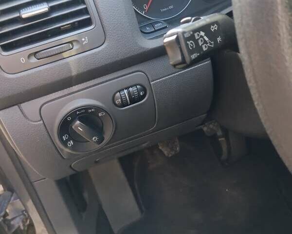 Серый Фольксваген Гольф, объемом двигателя 1.6 л и пробегом 168 тыс. км за 6800 $, фото 35 на Automoto.ua